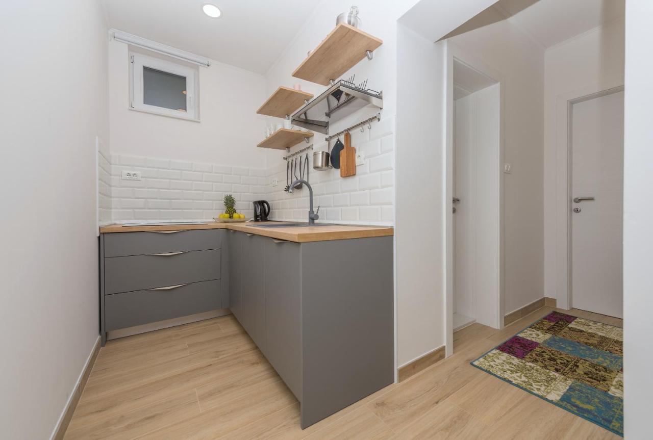 Apartment Maro - Baška Voda Esterno foto